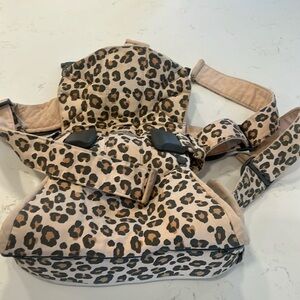 Baby bjorn cheetah carrier